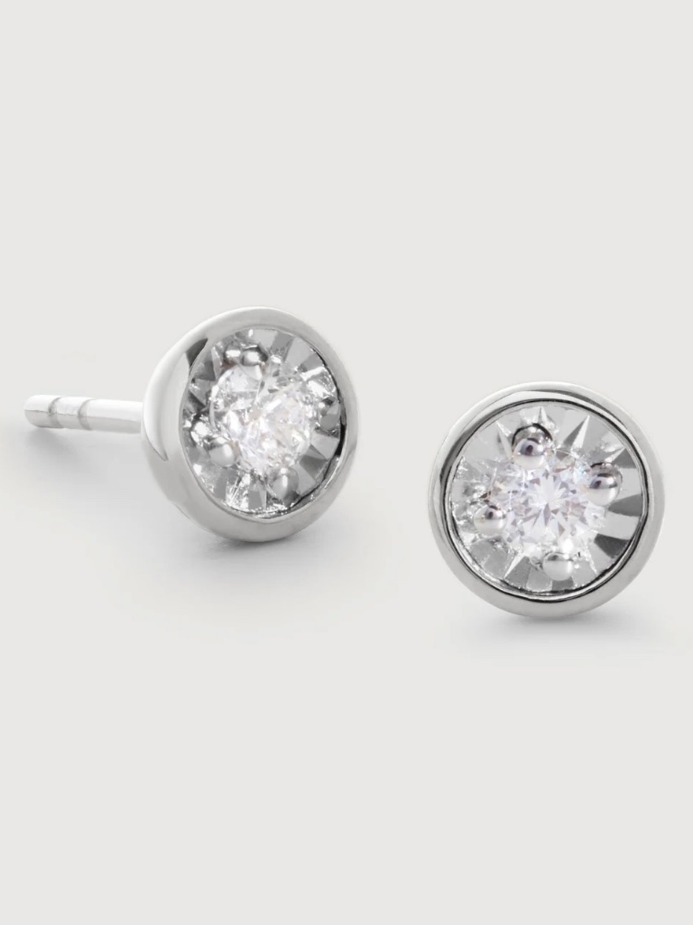 NIB/NWT Monica Vinader Diamond Solitaire Stud Earrings in Sterling Silver Medium
